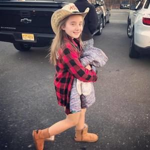 Meet your Posher, Cherie